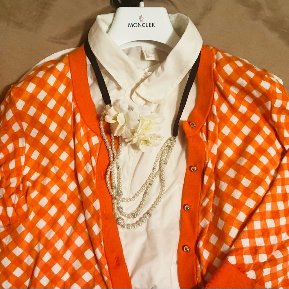 NWT H & M sleeveless button up